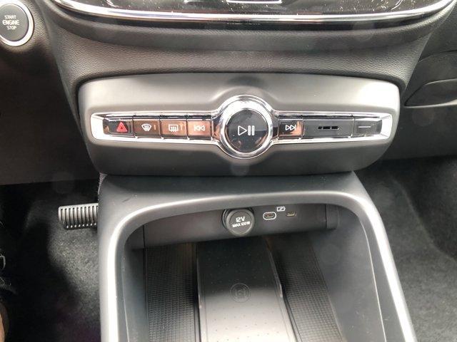 Photo of 2026 Silver Volvo XC40
