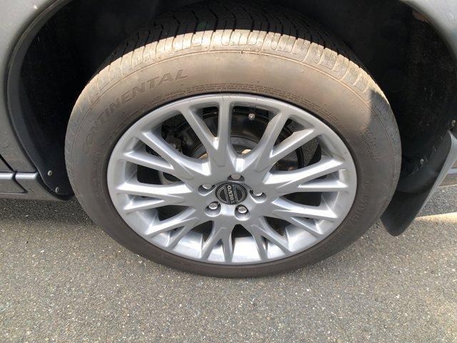Photo of 2006 Gray Volvo V70
