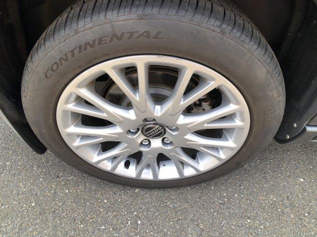 Photo of 2006 Gray Volvo V70