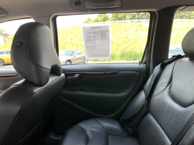 Photo of 2006 Gray Volvo V70