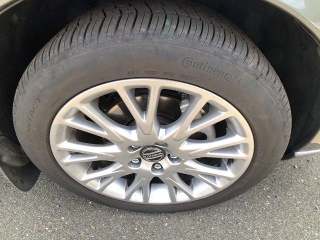 Photo of 2006 Gray Volvo V70