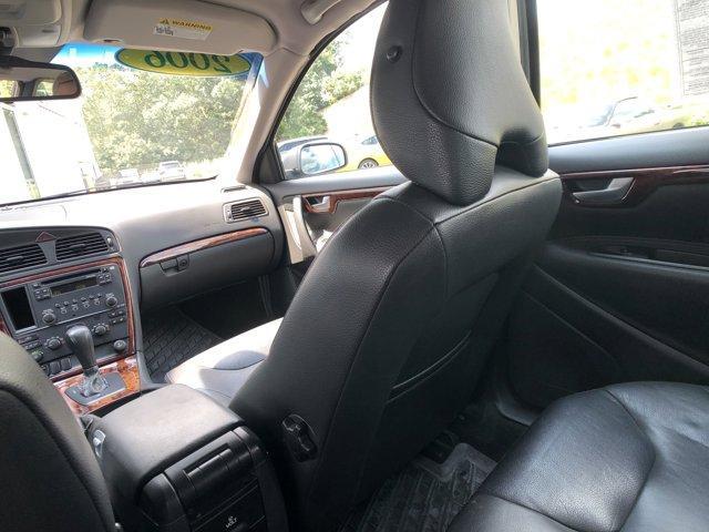 Photo of 2006 Gray Volvo V70