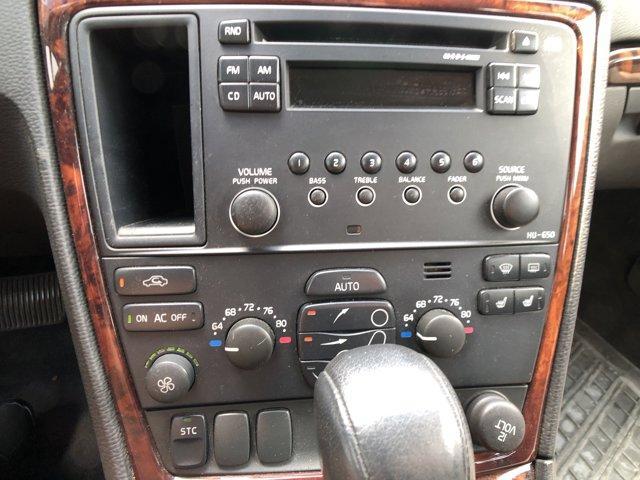 Photo of 2006 Gray Volvo V70