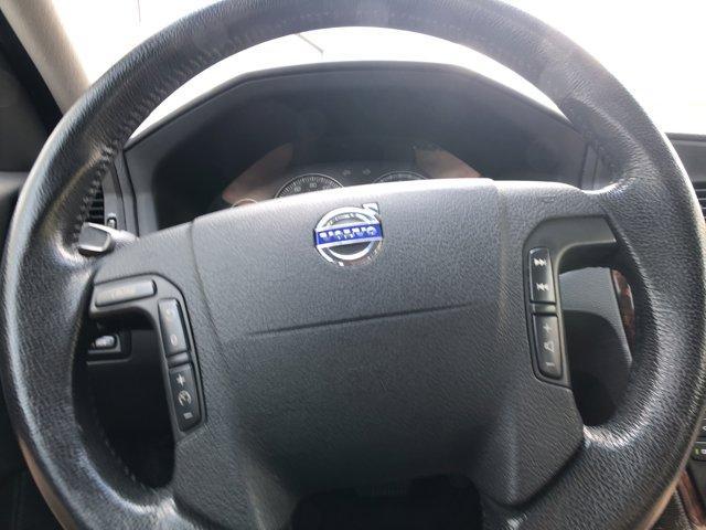Photo of 2006 Gray Volvo V70