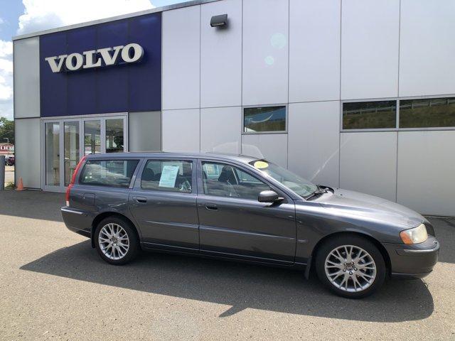 Photo of 2006 Gray Volvo V70