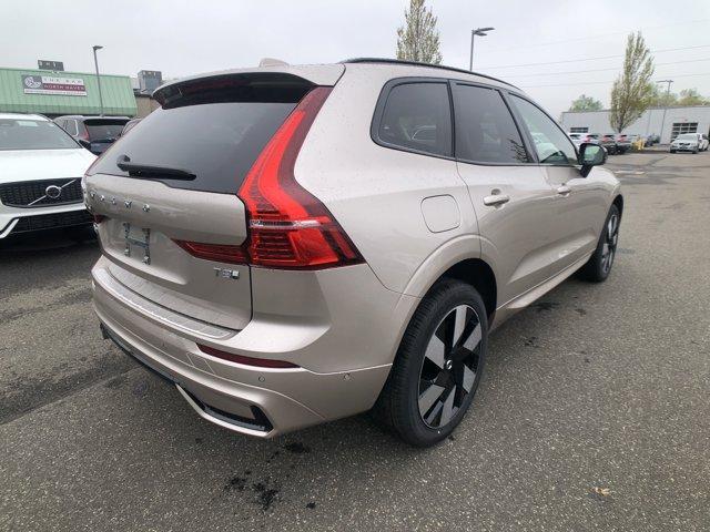 Photo of 2025 Bright Volvo XC60 Plug-In Hybrid