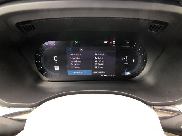 Photo of 2023 Crystal White Volvo XC60