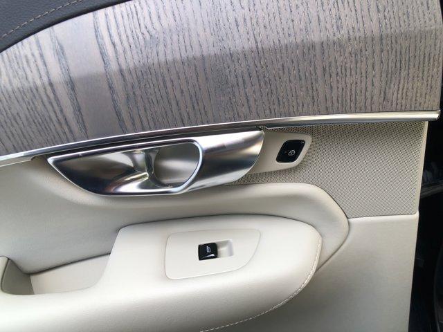 Photo of 2024 Denim Volvo XC90 Recharge Plug-In Hybrid
