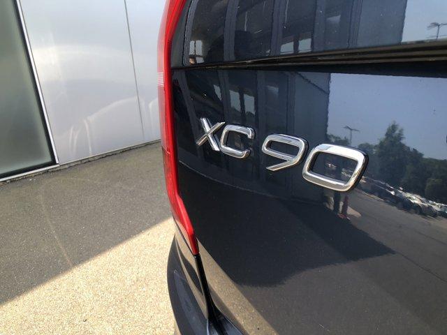 Photo of 2024 Denim Volvo XC90 Recharge Plug-In Hybrid