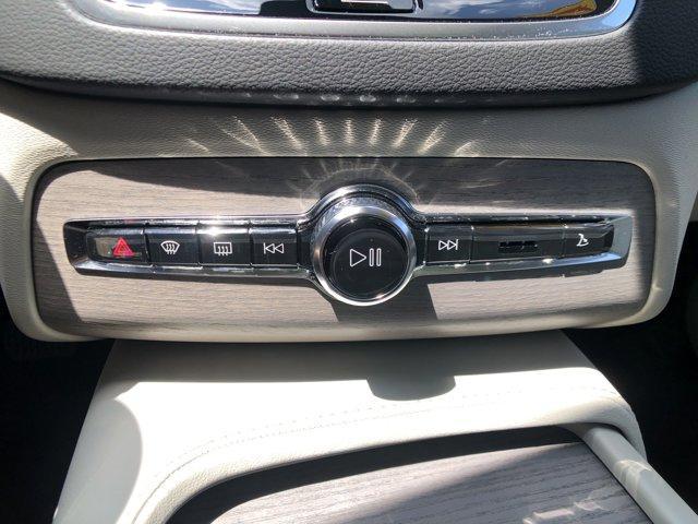 Photo of 2024 Denim Volvo XC90 Recharge Plug-In Hybrid