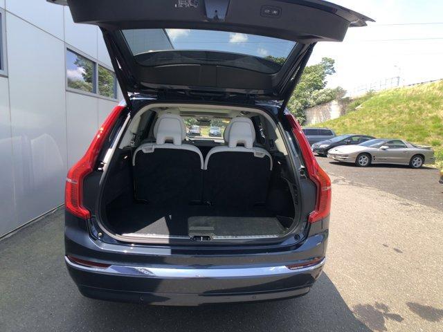 Photo of 2024 Denim Volvo XC90 Recharge Plug-In Hybrid