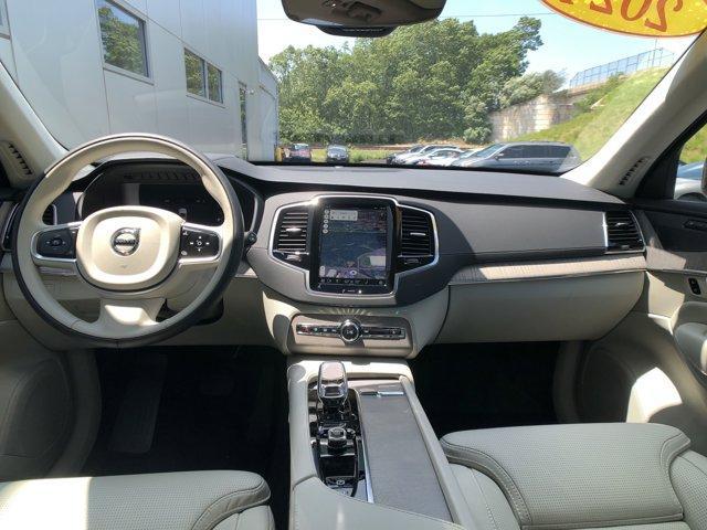 Photo of 2024 Denim Volvo XC90 Recharge Plug-In Hybrid