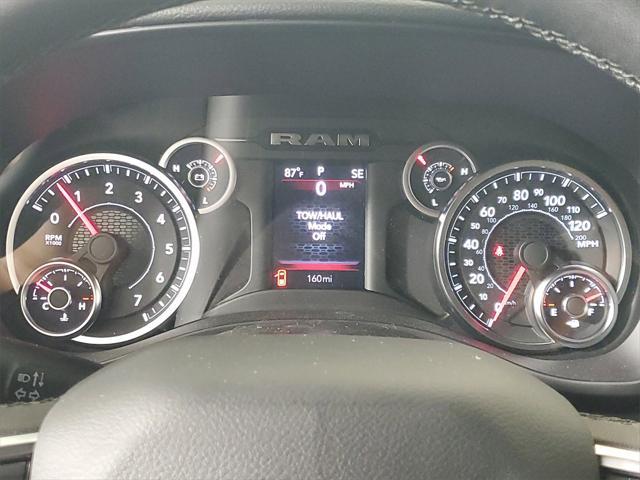 Photo of 2025 Bright White Clearcoat RAM 1500