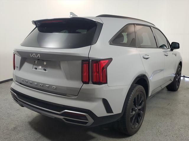 Photo of 2022 Wolf Gray Kia Sorento