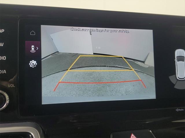 Photo of 2022 Wolf Gray Kia Sorento