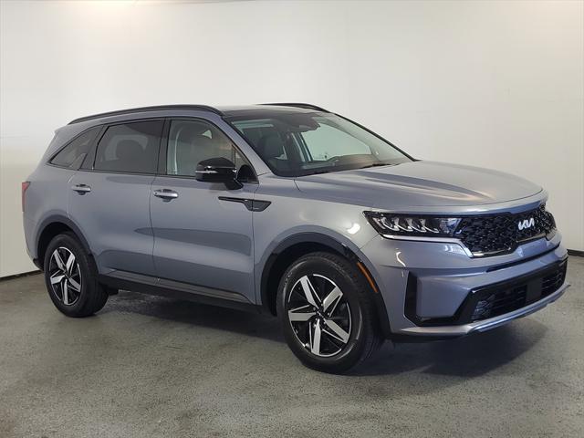 Photo of 2023 Everlasting Silver Kia Sorento