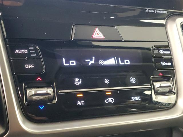 Photo of 2023 Everlasting Silver Kia Sorento