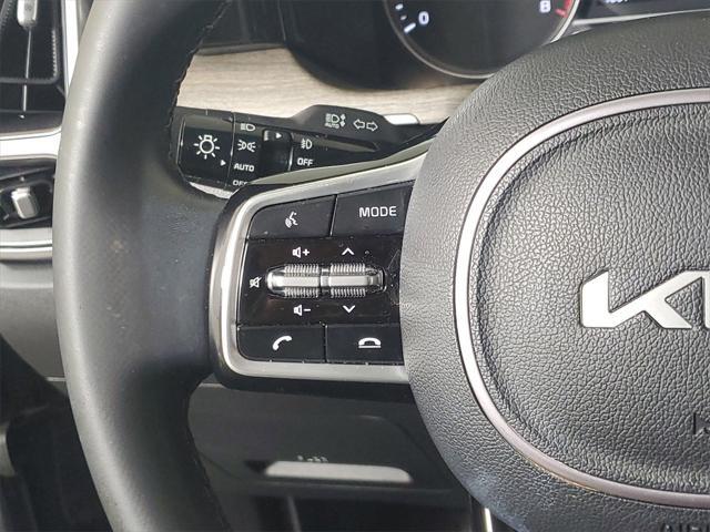 Photo of 2023 Everlasting Silver Kia Sorento