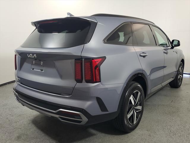 Photo of 2023 Everlasting Silver Kia Sorento