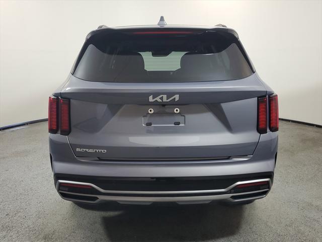 Photo of 2023 Everlasting Silver Kia Sorento