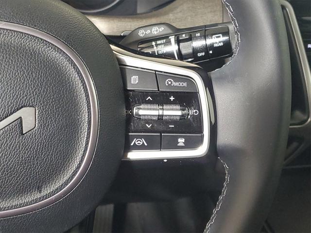 Photo of 2023 Everlasting Silver Kia Sorento