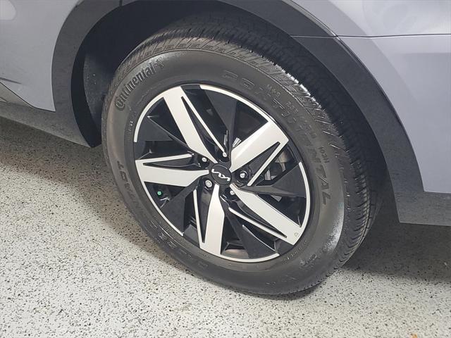 Photo of 2023 Everlasting Silver Kia Sorento