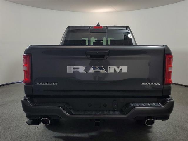 Photo of 2025 Granite Crystal Metallic Clearcoat RAM 1500