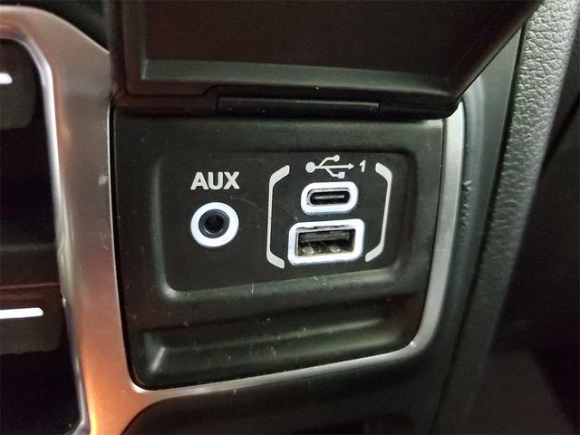 Photo of 2020 Black Clearcoat Jeep Gladiator