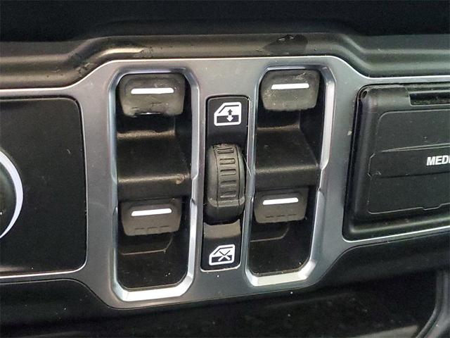 Photo of 2020 Black Clearcoat Jeep Gladiator