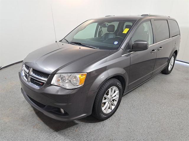 Photo of 2020 Granite Pearlcoat Dodge Grand Caravan