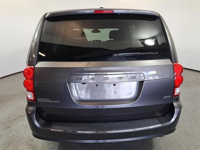 Photo of 2020 Granite Pearlcoat Dodge Grand Caravan
