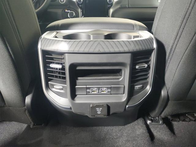 Photo of 2025 Granite Crystal Metallic Clearcoat RAM 1500