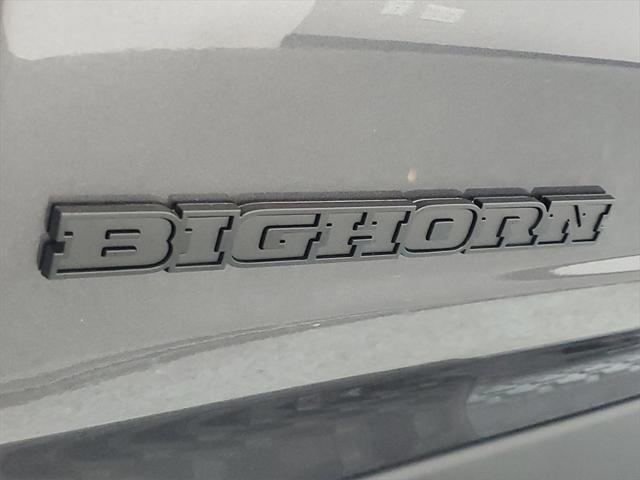 Photo of 2025 Granite Crystal Metallic Clearcoat RAM 1500