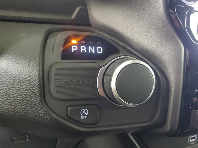 Photo of 2025 Granite Crystal Metallic Clearcoat RAM 1500