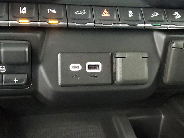 Photo of 2022 Onyx Black GMC Sierra 2500