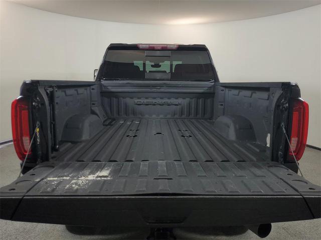Photo of 2022 Onyx Black GMC Sierra 2500