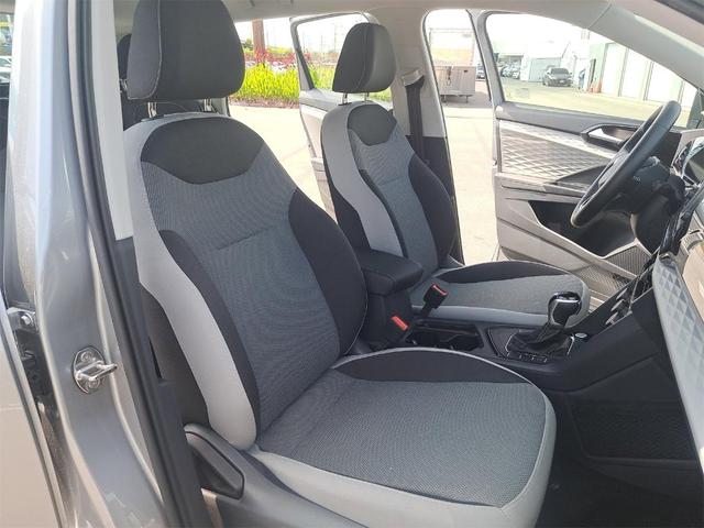 Photo of 2024 Pyrite Silver Metallic Volkswagen Taos