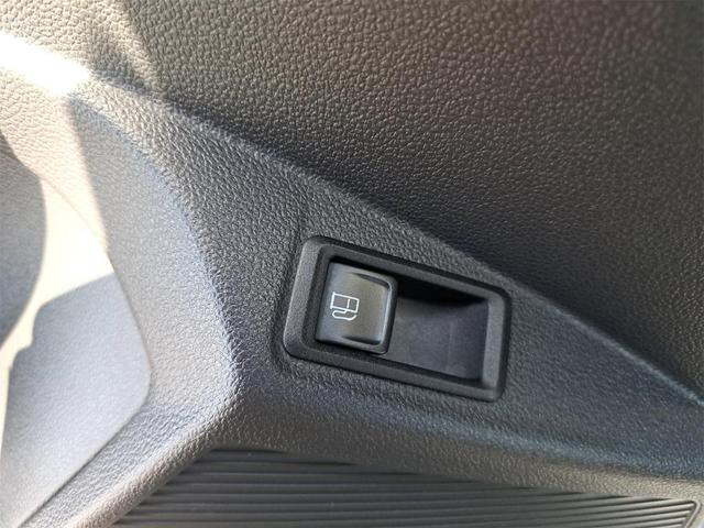 Photo of 2022 Deep Black Pearl Effect Volkswagen Taos