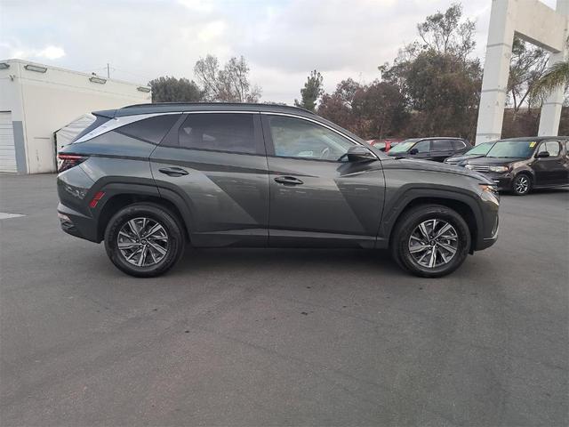 Photo of 2023 Amazon Gray Hyundai TUCSON Hybrid