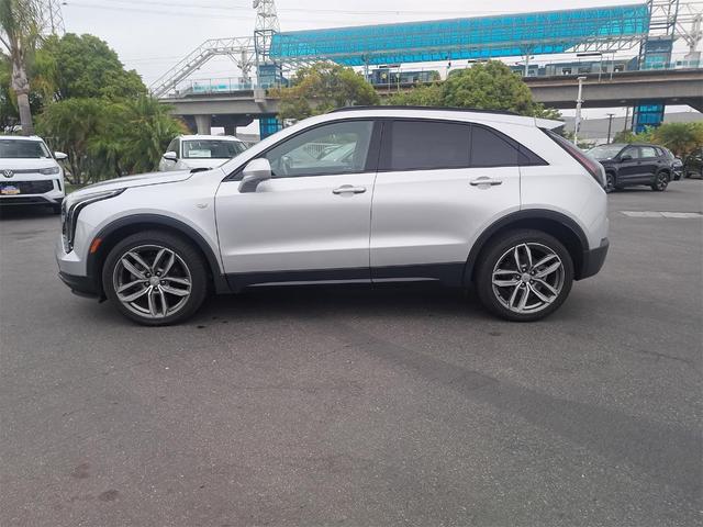 Photo of 2019 Radiant Silver Metallic Cadillac XT4