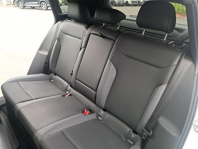 Photo of 2023 Opal White Pearl Effect Volkswagen ID.4