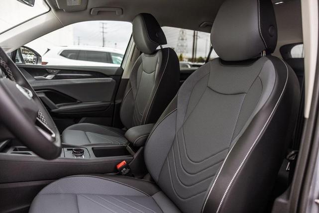 Photo of 2025 Pure White Volkswagen Tiguan