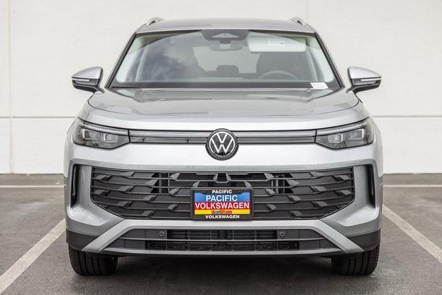 Photo of 2025 Pyrite Silver Metallic Volkswagen Tiguan