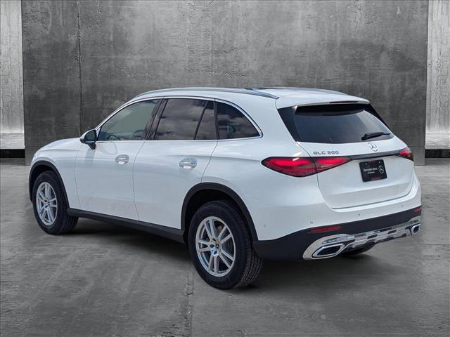 Photo of 2025 Polar White Mercedes-Benz GLC 300