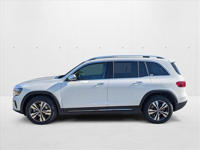 Photo of 2025 Polar White Mercedes-Benz GLB 250