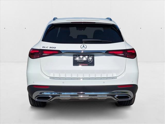 Photo of 2026 Polar White Mercedes-Benz GLC 300