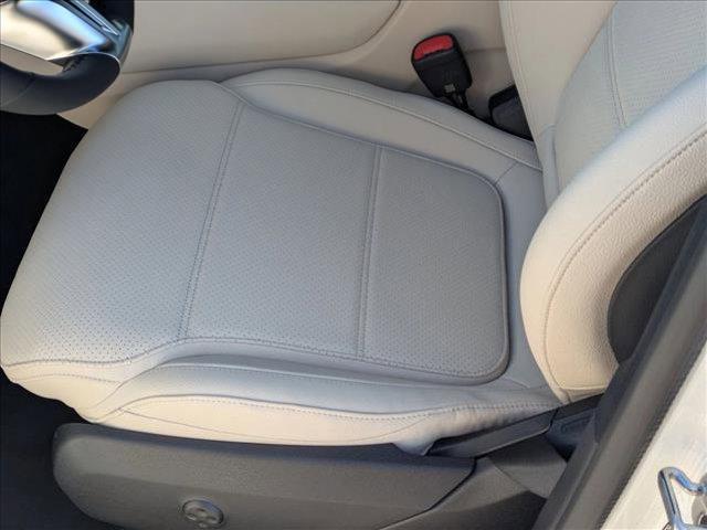 Photo of 2026 Polar White Mercedes-Benz GLC 300