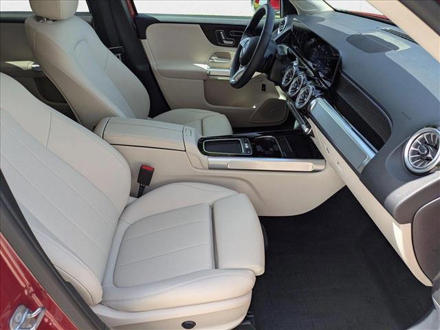 Photo of 2025 MANUFAKTUR Patagonia Red Metallic Mercedes-Benz GLB 250