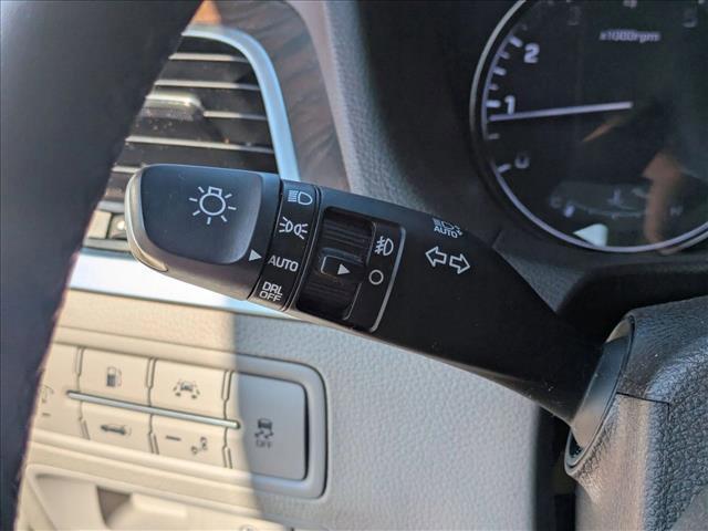 Photo of 2017 Casablanca White Genesis G80