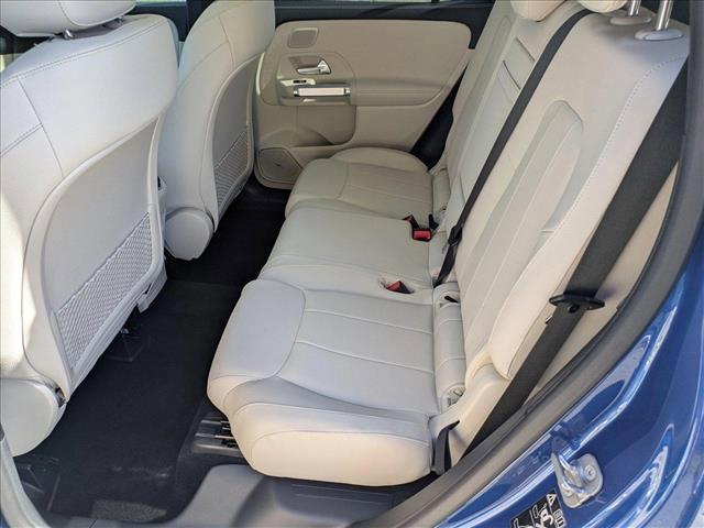 Photo of 2025 Starling Blue Metallic Mercedes-Benz GLB 250